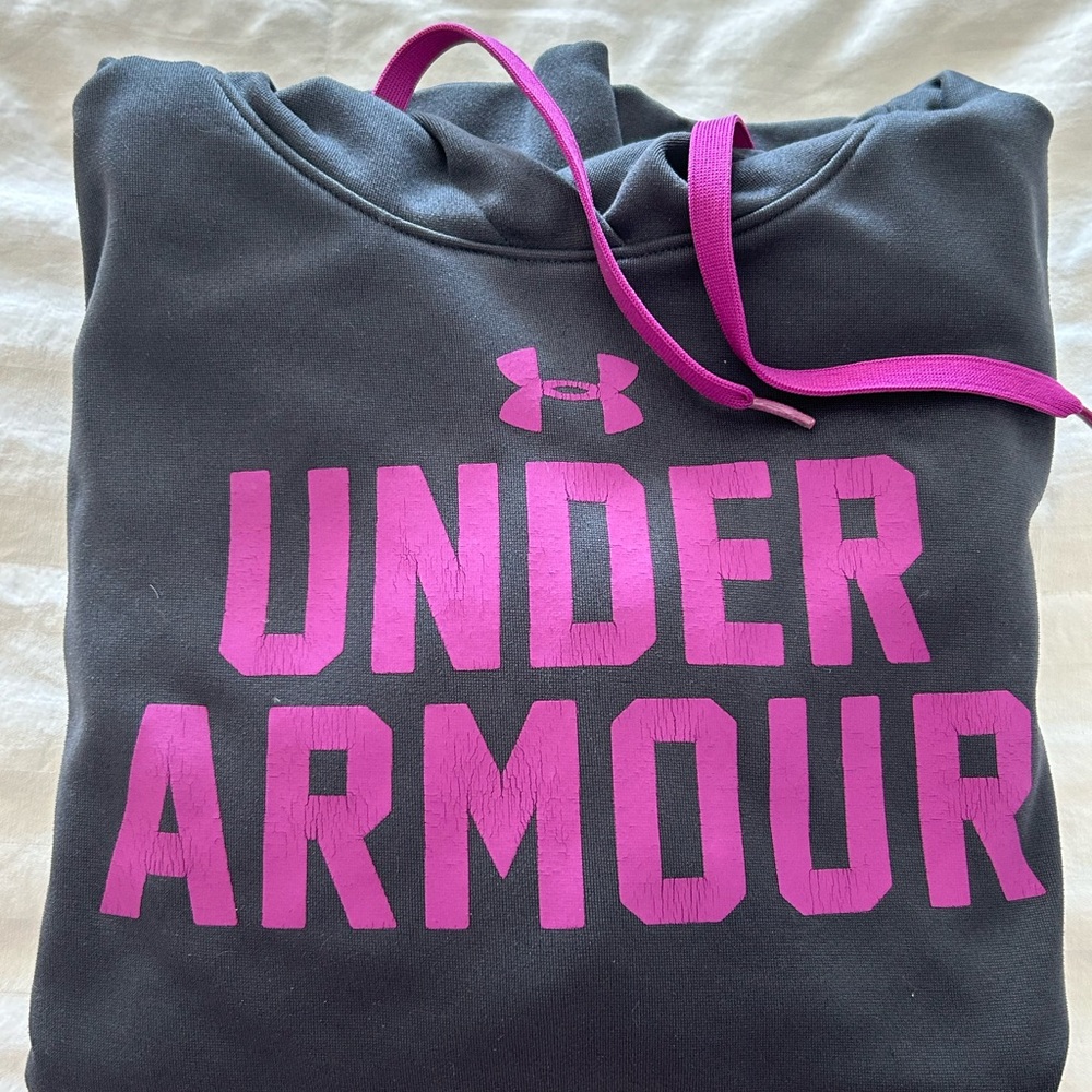 EUC Under Armour sweatshirt small